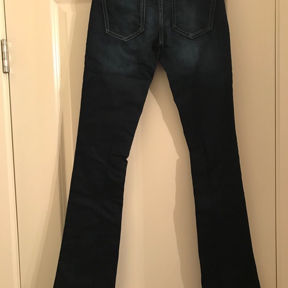 Guess bootcut jeans size 24. - Picture 2 of 5